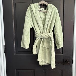 Superior Green Hooded Bathrobe